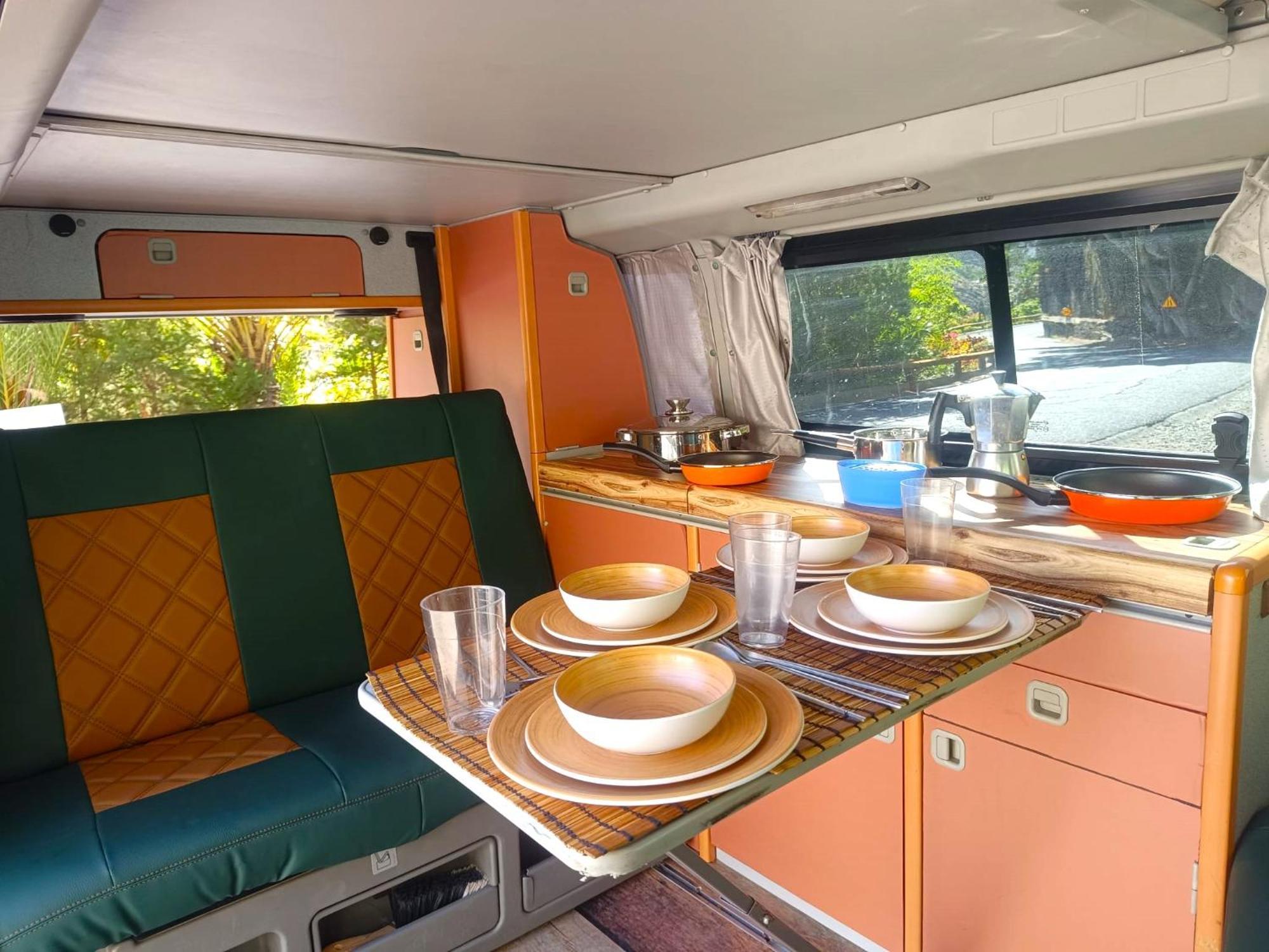 Campsite Furgoneta Camper La Gomera 3 *