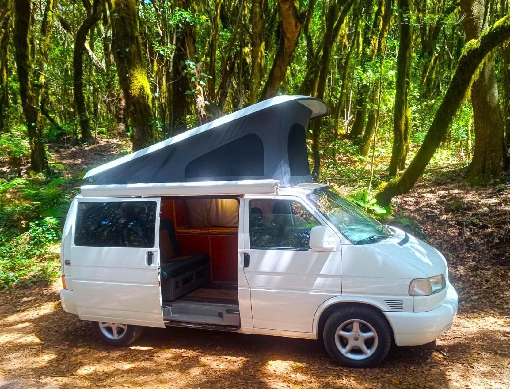 Furgoneta Camper La Gomera 3 San Sebastian De La Gomera